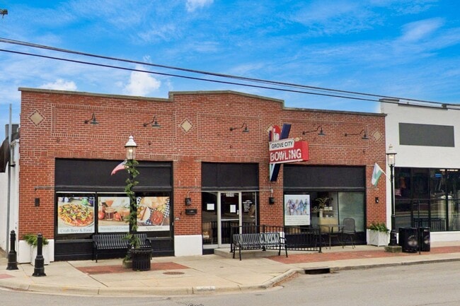 Building Photo - 3070 Lotz Dr