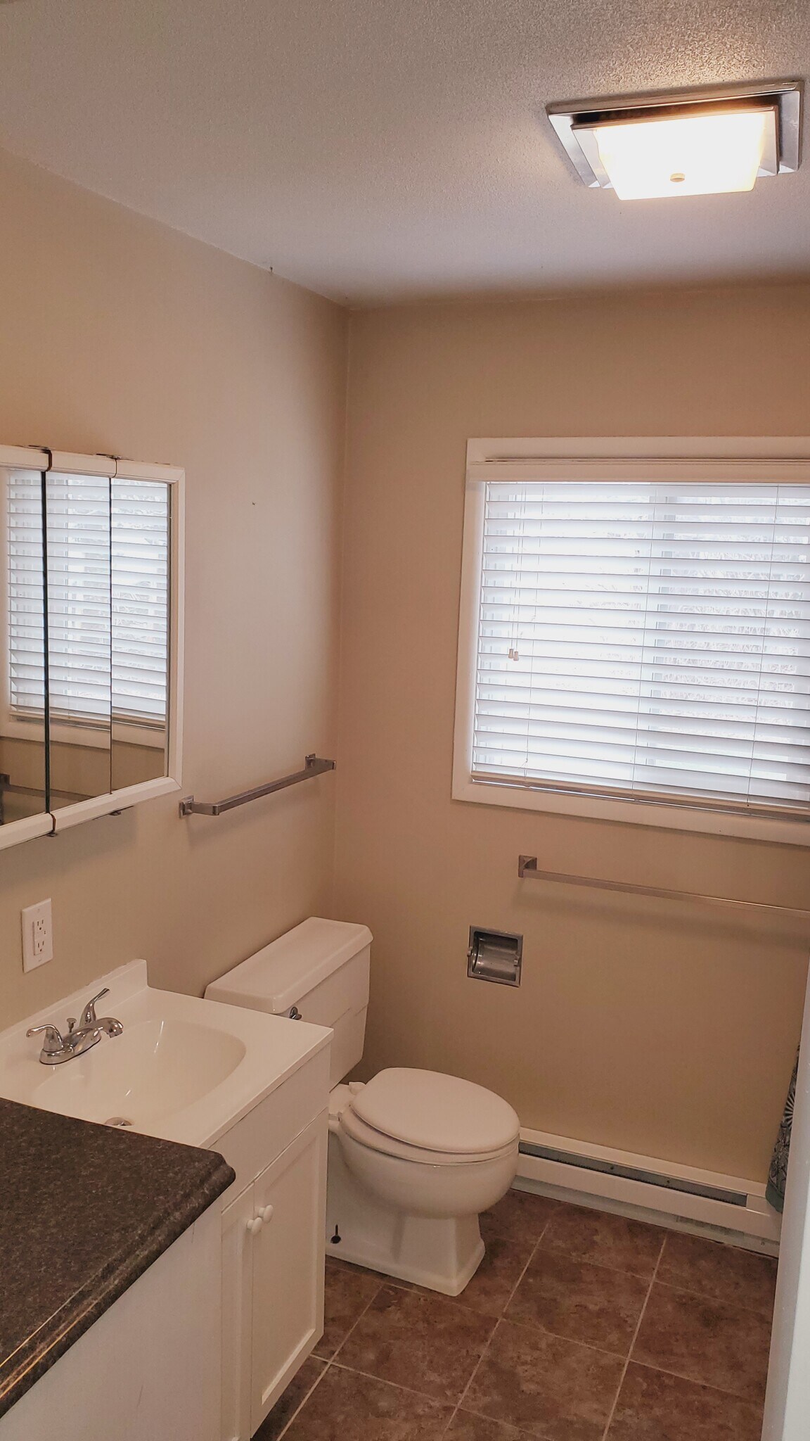 Building Photo - 519 N Patsy St