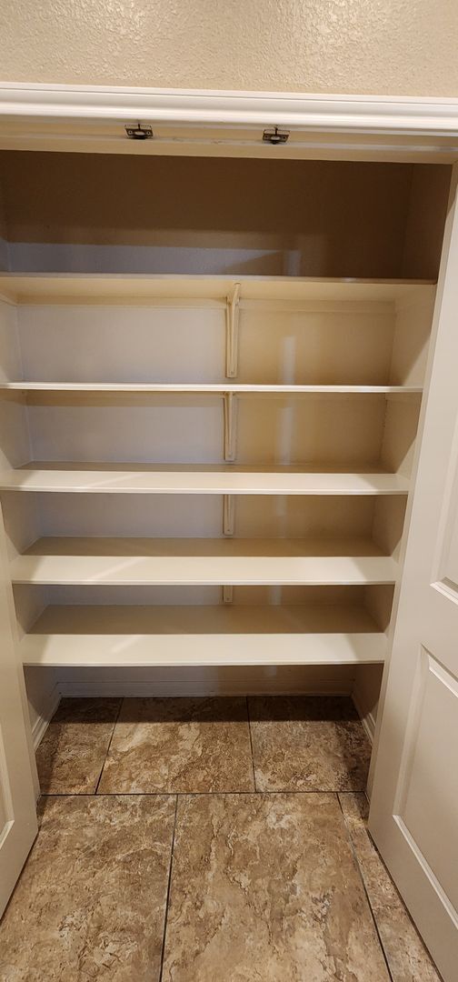 Building Photo - 3 Bed / 2 Bath Duplex - Bunny Trail Area - Text 201-231-7228