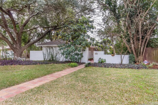 Primary Photo - 724 Eventide Dr