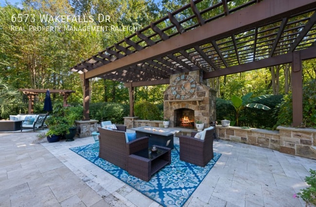 Building Photo - 6573 Wakefalls Dr