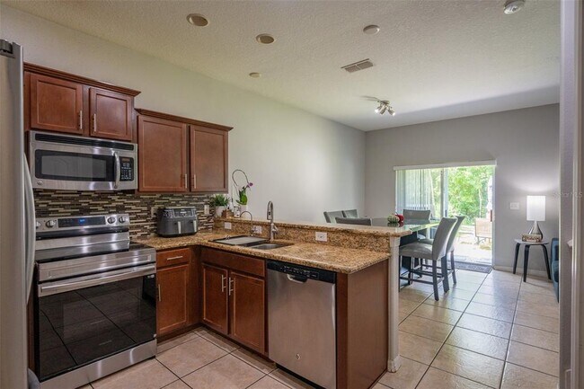 Building Photo - 11191 Savannah Landing Cir
