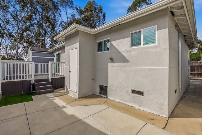 Building Photo - Dwight Street Cottages