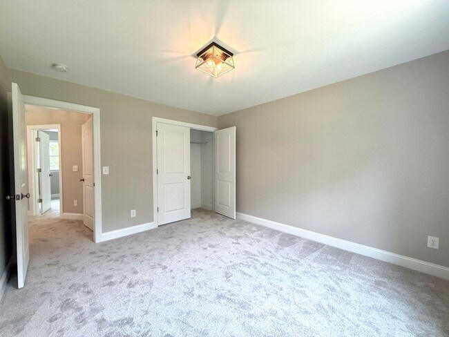 Building Photo - 2578 Whipporwill Ct