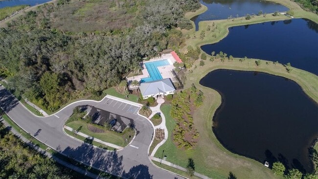 Building Photo - 9160 Hillcroft Dr