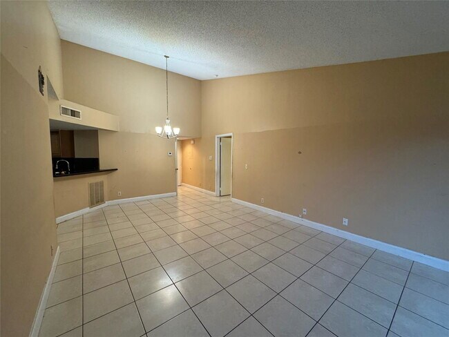 Building Photo - 9001 Wiles Rd