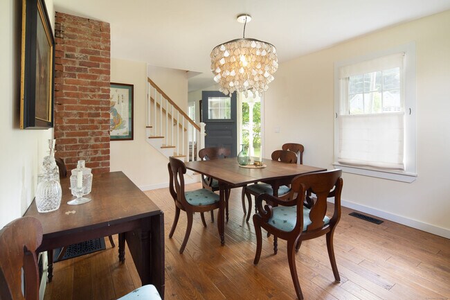 Building Photo - 41 Loon Meadow Dr
