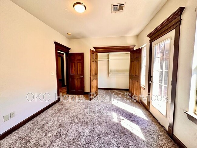 Building Photo - 1216 NW 190th Pl