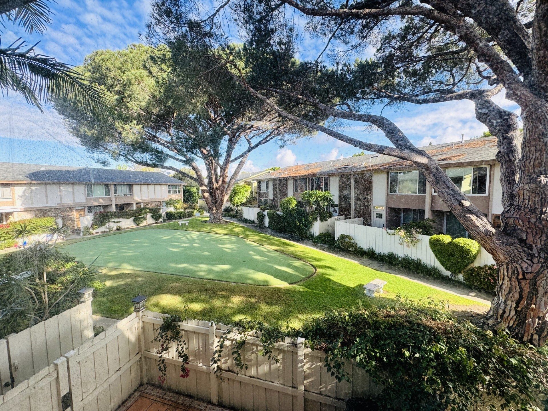 Putting Green - 5215 Sepulveda Blvd