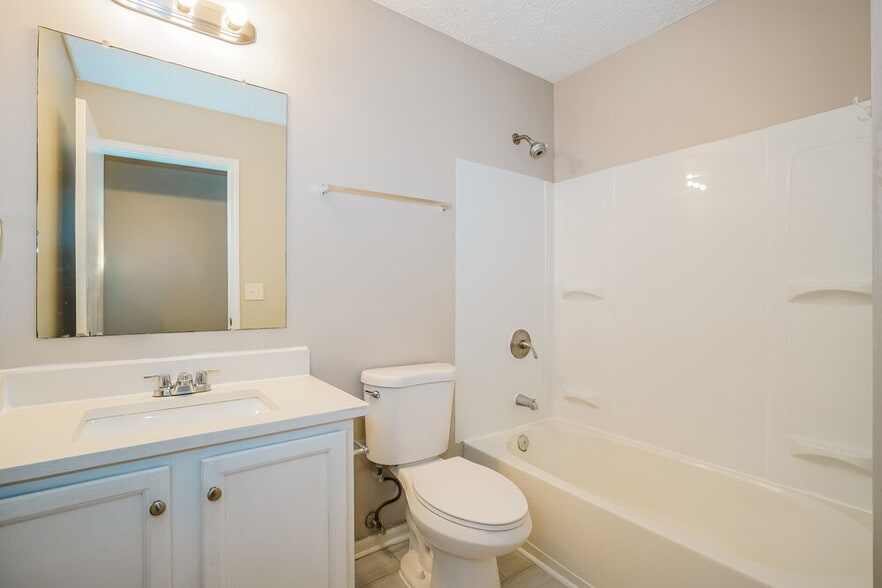 Building Photo - 4299 Shady Meadows Dr