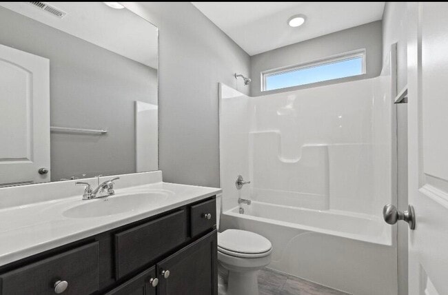 Building Photo - 305 Krauss Dr