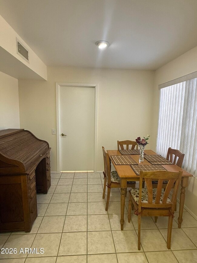 Building Photo - 14518 W Heritage Dr