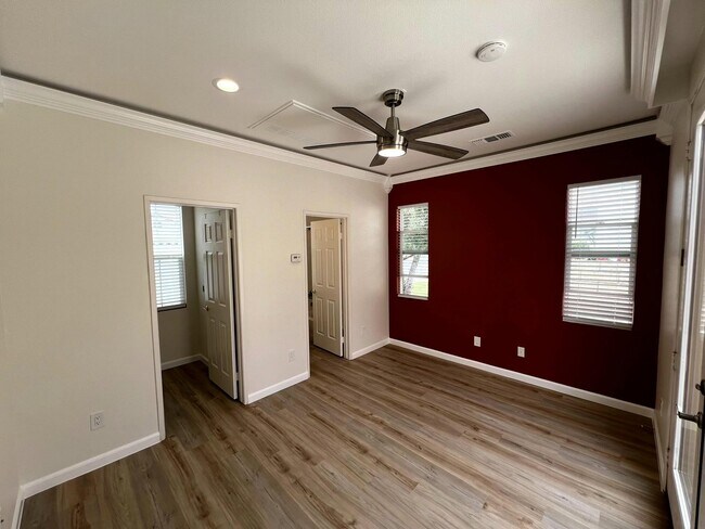Building Photo - 82630 Redford Way