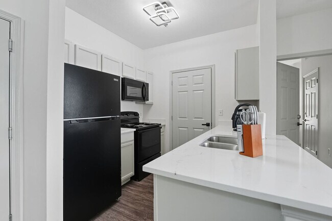 Building Photo - 510 S Highland St