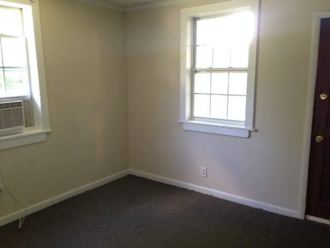 Building Photo - Most Affordable One Bedroom House in Mt Pl...