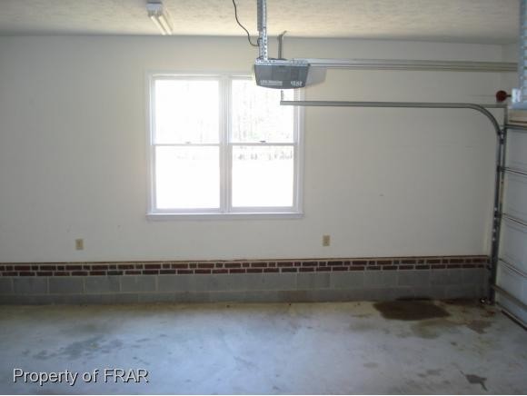 Building Photo - 525 Gillis Hill Rd