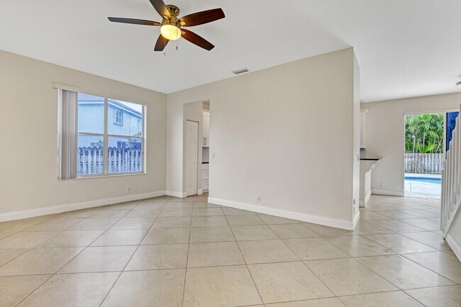 Building Photo - 8982 Indian River Run S