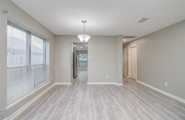Building Photo - Village Park Drive, Missouri City, TX 77489 - 5 BR 2.5 BA single-family home