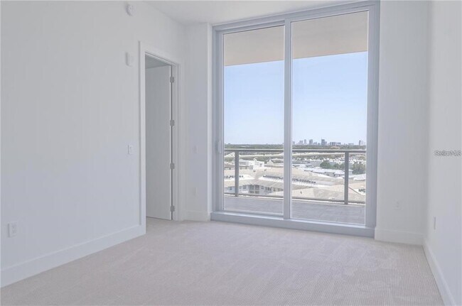 Building Photo - 5120 Marina Wy