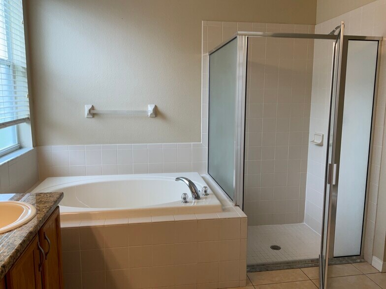 Building Photo - 19053 Tilobe Loop