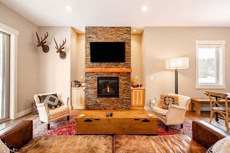 Building Photo - 312 Mountain Willow Dr