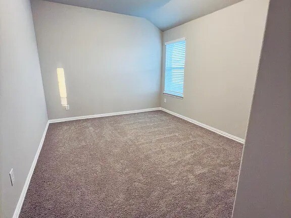 Building Photo - 3921 River Rock Ave