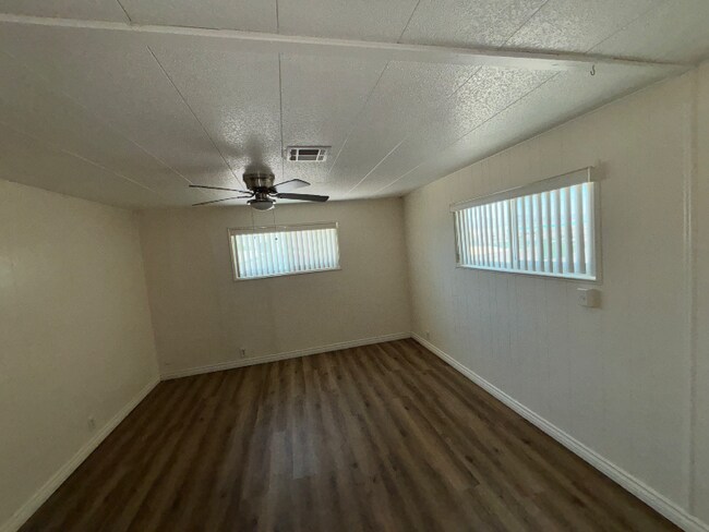 Building Photo - 1510 Orilla Ln