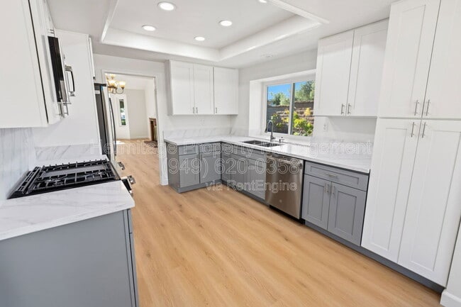 Building Photo - 26411 Stratford