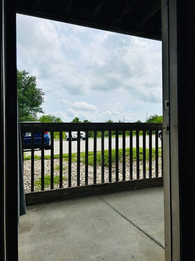Building Photo - Recent Updates, Great Location!
