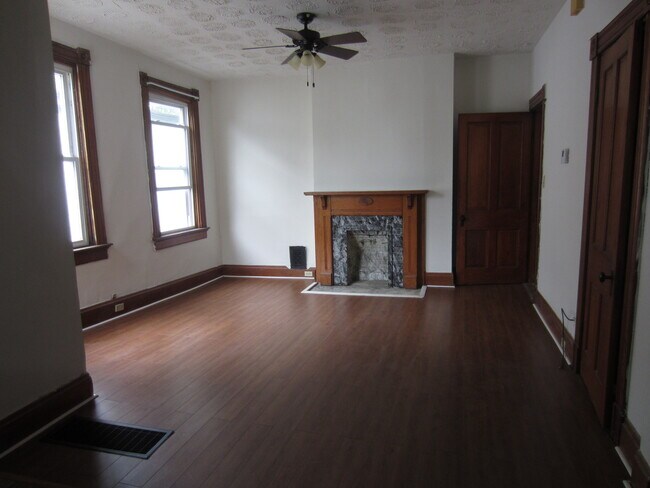 Building Photo - SOUTHVIEW