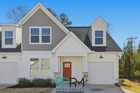 Building Photo - 2 Thornfield Dr