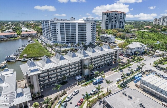 Building Photo - 271 Southbay Dr