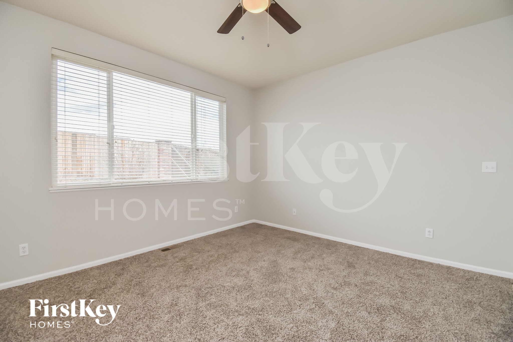 Building Photo - 5660 Rose Ridge Ln