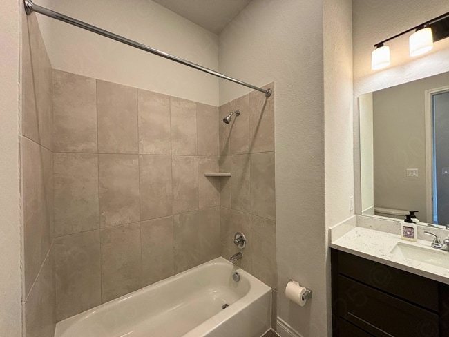 Building Photo - 1808 Durham Pk