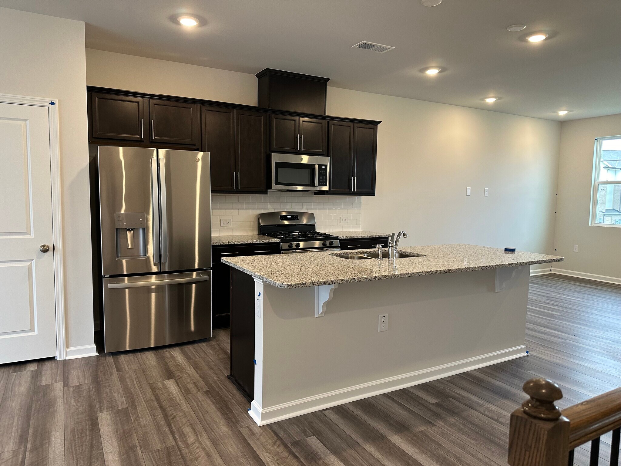 Building Photo - 2517 Kasota Ln