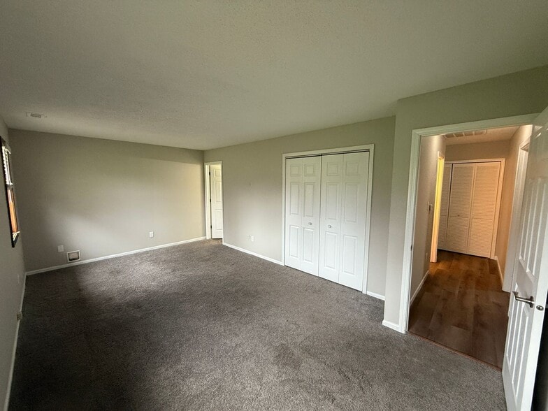 Building Photo - 6328 Neighbor Dr