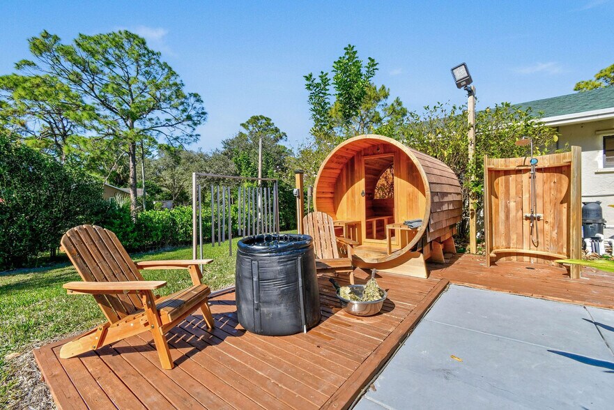 Building Photo - 13014 46th Ct N