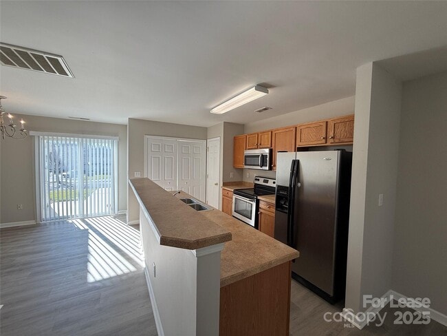 Building Photo - 10531 Trolley Run Dr