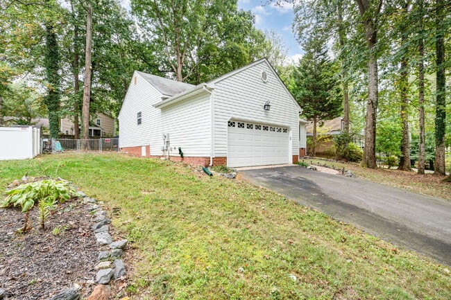 Building Photo - Charming One-Level Home in Quiet Cul-de-Sac – Available for Rent!