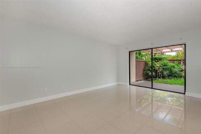 Building Photo - 6455 SW 116th Pl