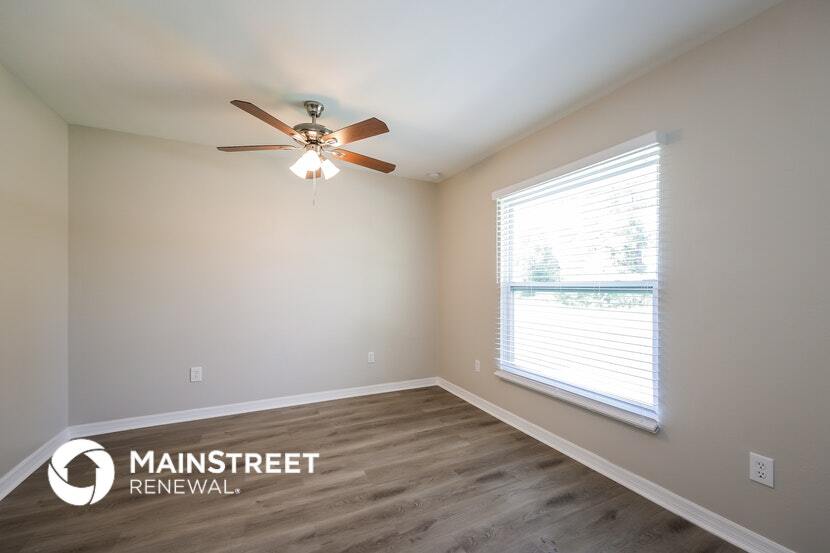 Building Photo - 4715 4th St W