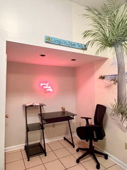 Unit A - 301 Butler Ave