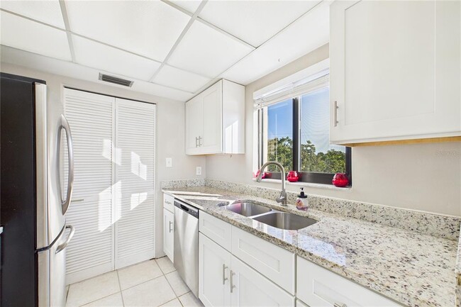 Building Photo - 200 International Dr