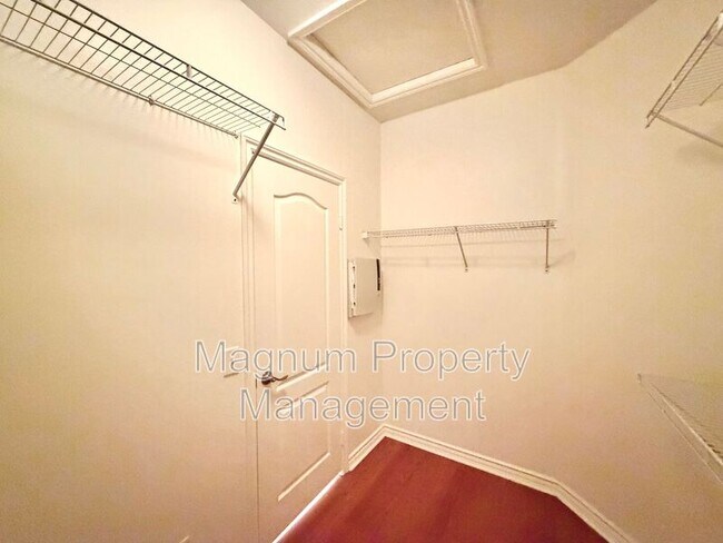 Building Photo - 35824 Red Bluff Pl