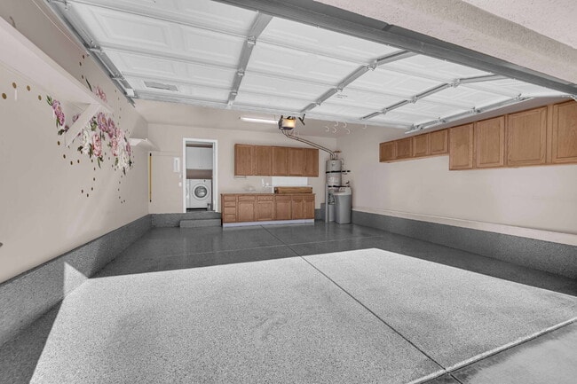 Building Photo - Don't miss out on this super cute 2-bedroo...
