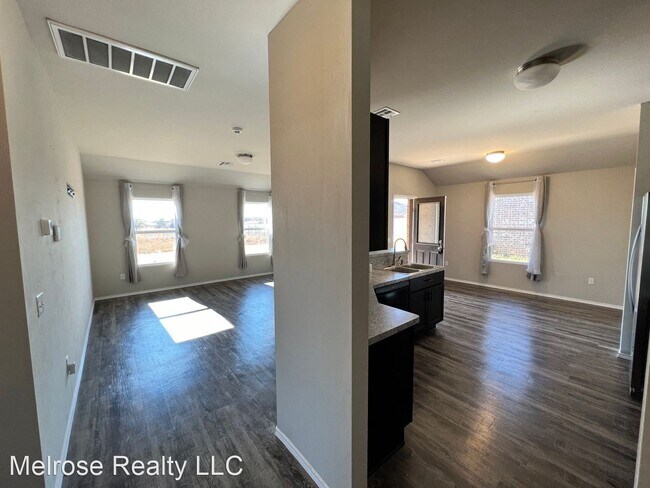 Building Photo - 3 br, 2 bath House - 9424 NW 122nd Terrace