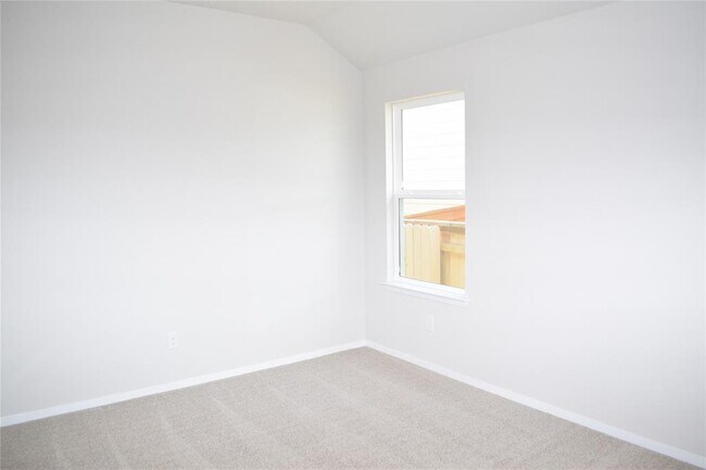 Building Photo - 208 Shugart St