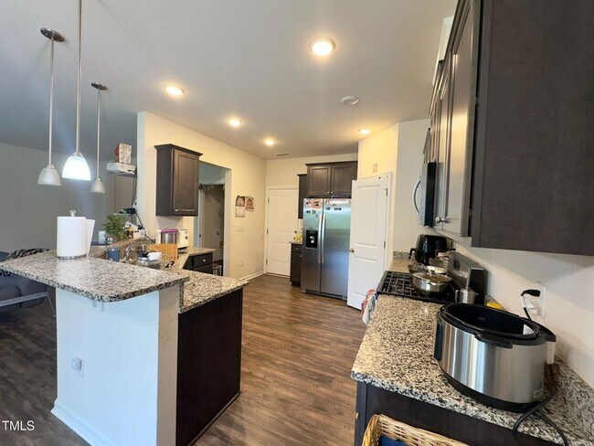 Building Photo - 3233 Retama Run