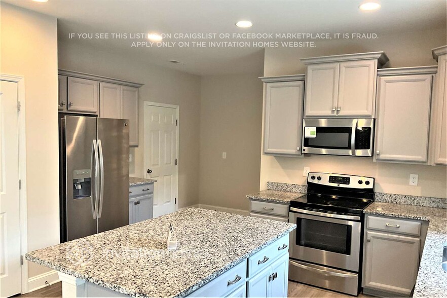 Building Photo - 141 Farmers Folly Dr