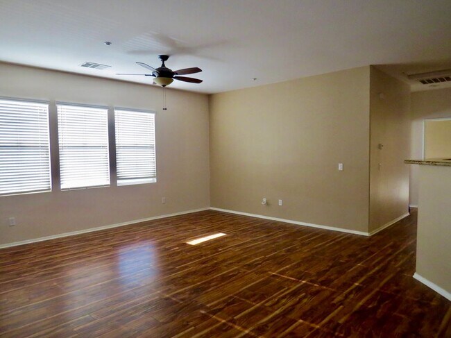 Building Photo - 15636 Vista Way